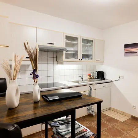 Stilvolle Gartenterrassenwohnung Mitten In Bregenz