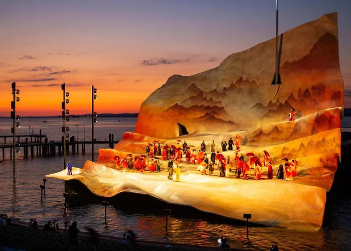 Stilvolle Gartenterrassenwohnung Mitten In In Seenaehe Апартаменты *